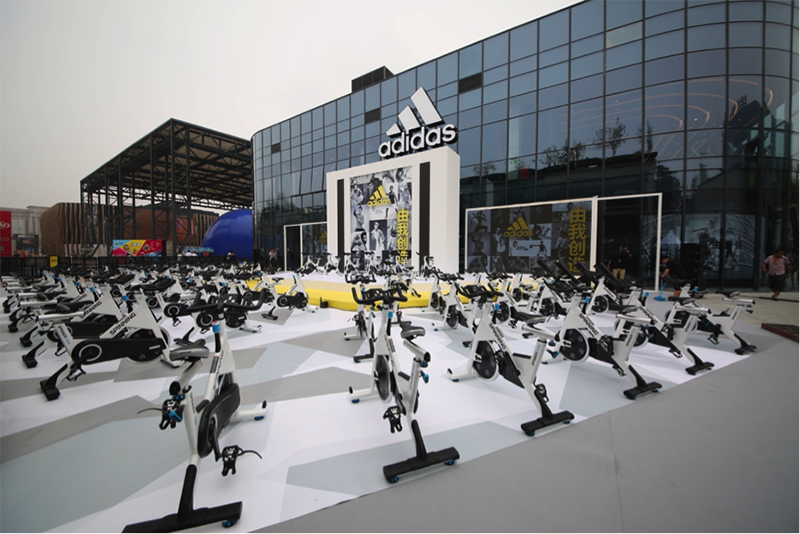 Adidas Brand Center / Storeage